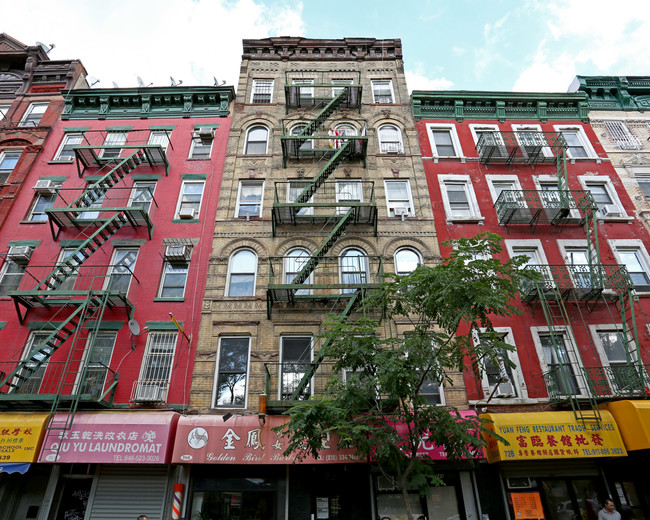 74 Forsyth St in New York, NY - Foto de edificio - Building Photo