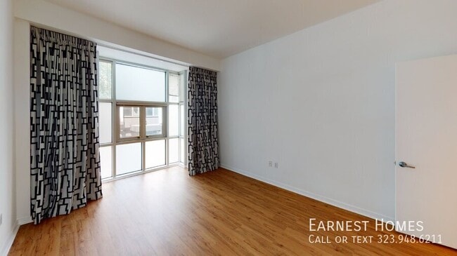 630 W 6th St in Los Angeles, CA - Building Photo - Building Photo