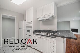 15101 Magnolia Blvd in Los Angeles, CA - Building Photo - Building Photo