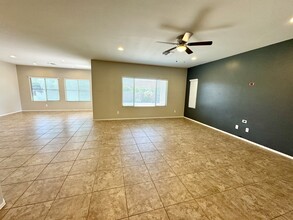 5557 W Admiral Way in Florence, AZ - Building Photo - Building Photo