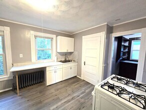 70 George St in Bristol, CT - Building Photo - Building Photo