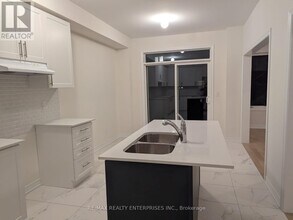 1279 Davis Lp in Innisfil, ON - Building Photo - Building Photo