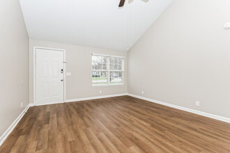 2826 Castlerea Dr in Murfreesboro, TN - Building Photo - Building Photo