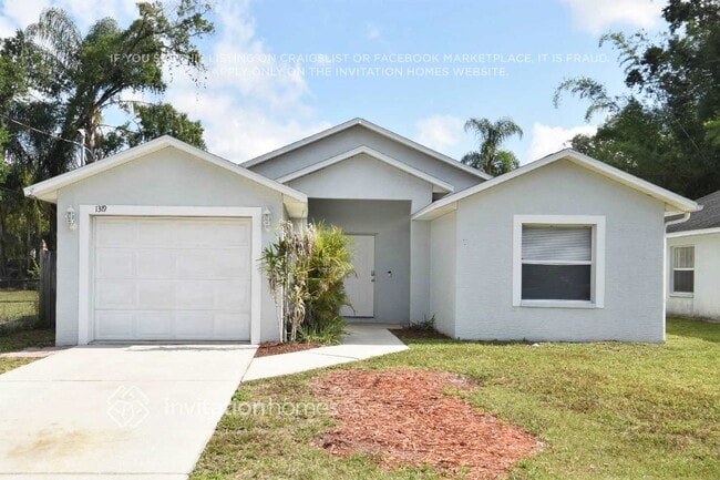 property at 1319 W Knollwood St