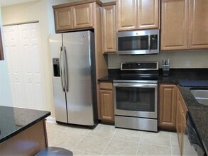 468 Bouchelle Dr in New Smyrna Beach, FL - Building Photo - Building Photo