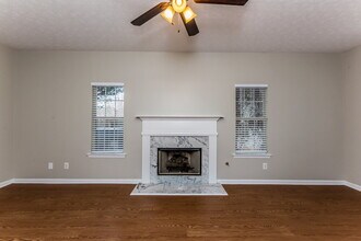 3516 Daventry Ln in Kennesaw, GA - Foto de edificio - Building Photo