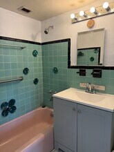 6484 Indian Creek Dr, Unit 226 in Miami Beach, FL - Building Photo - Building Photo