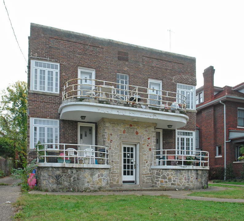 1517 Quarrier St in Charleston, WV - Building Photo