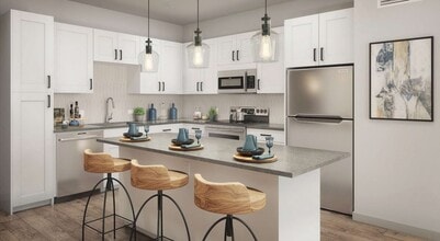 View on Centennial in Colorado Springs, CO - Foto de edificio - Building Photo