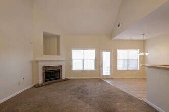 10076 Sutton Ridge Ln in Cordova, TN - Building Photo - Building Photo