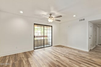 3131 W Cochise Dr in Phoenix, AZ - Building Photo - Building Photo