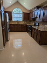 2401 E 27th St in Mission, TX - Foto de edificio - Building Photo