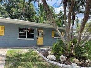 5911 Olive Ave in Sarasota, FL - Building Photo - Building Photo