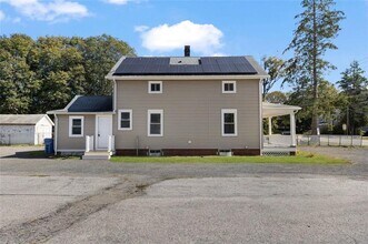 3461 Kingstown Rd in South Kingstown, RI - Building Photo - Building Photo