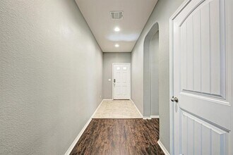 1412 Berlin Ln in Austin, TX - Building Photo - Building Photo