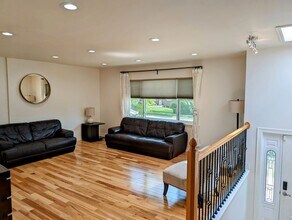 6682 E Cornell Ave in Denver, CO - Building Photo - Building Photo