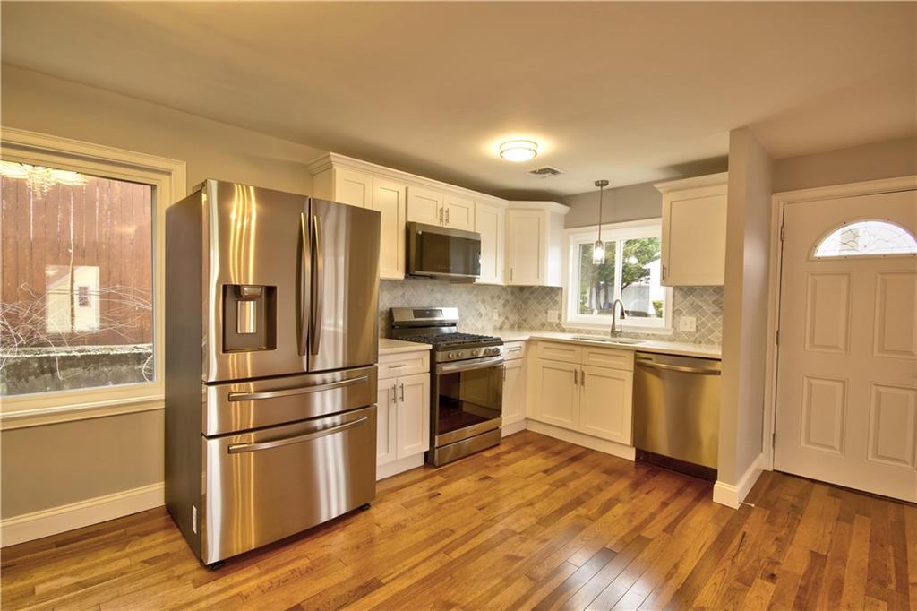 95 Wainwright St in Providence, RI - Building Photo