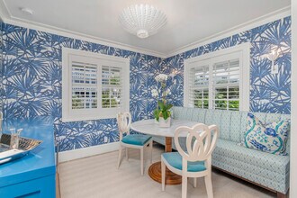 146 Sunset Ave in Palm Beach, FL - Building Photo - Building Photo