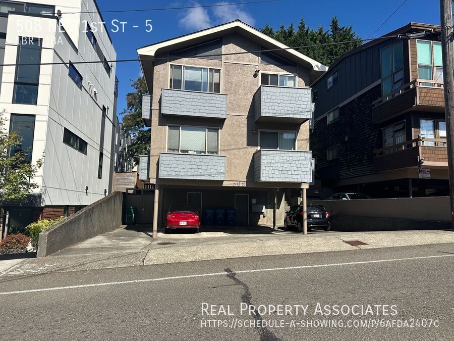 508 NE 71st St in Seattle, WA - Building Photo