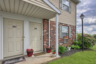 Apartments at Waterford in York, PA - Building Photo - Building Photo