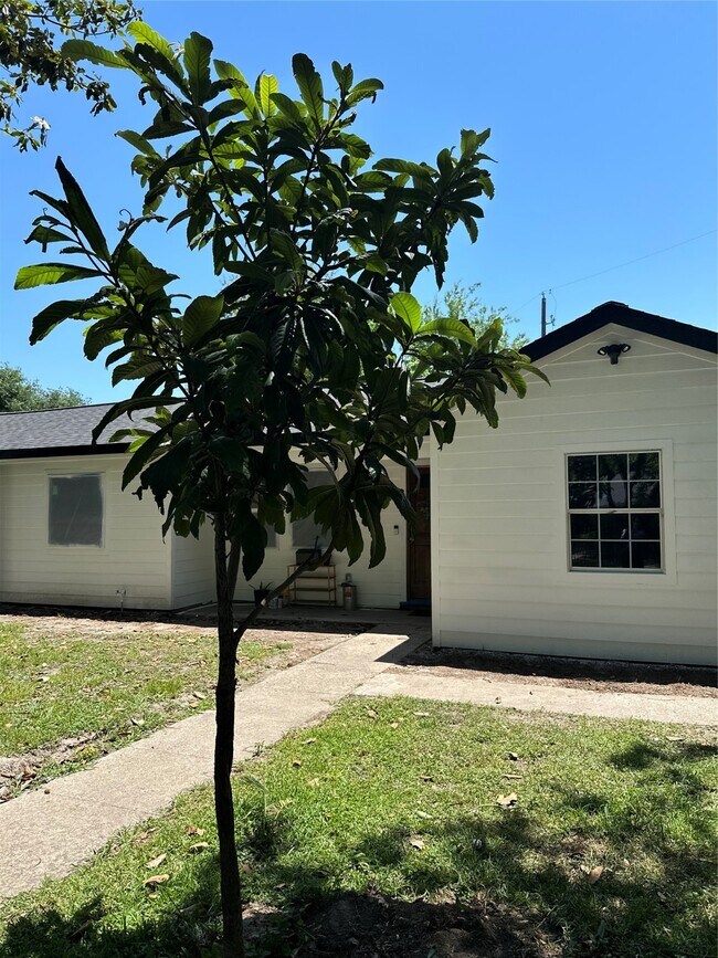 32 Farrell St in Houston, TX - Building Photo - Building Photo