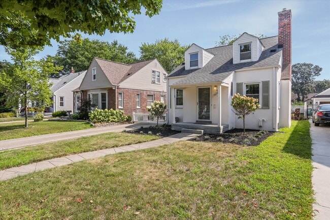 1600 N Altadena Ave in Royal Oak, MI - Building Photo - Building Photo