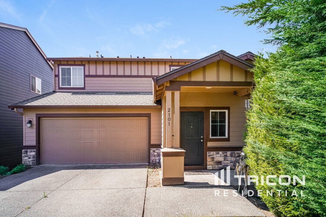 2101 NE 157th Cir in Vancouver, WA - Building Photo