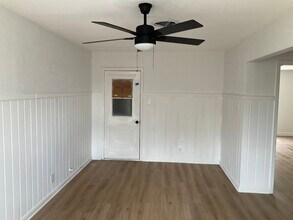 326 E 1st St in Deer Park, TX - Building Photo - Building Photo