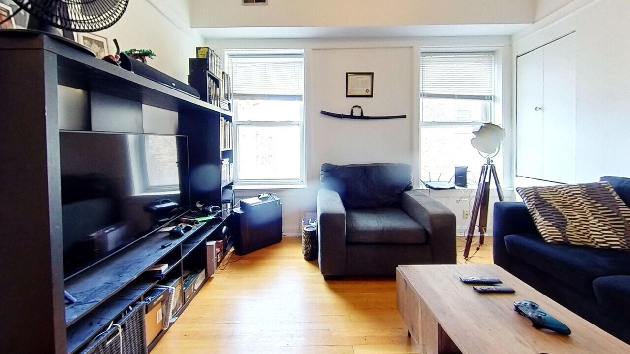 4649 Malden St in Chicago, IL - Building Photo