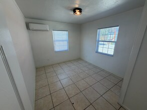 1316 SE 7th Ave in Gainesville, FL - Foto de edificio - Building Photo