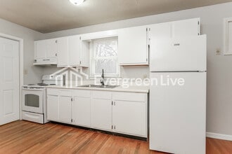 808 Gordon St in High Point, NC - Building Photo - Building Photo