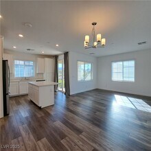965 Nevada State Dr in Henderson, NV - Building Photo - Building Photo