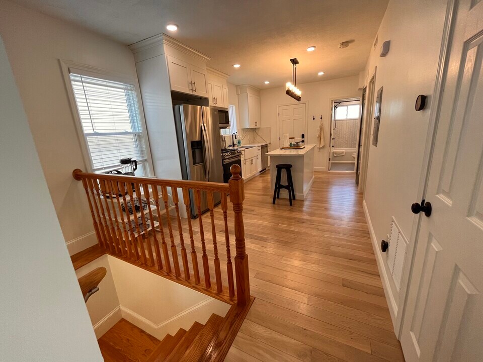 334 Lowell St in Somerville, MA - Building Photo