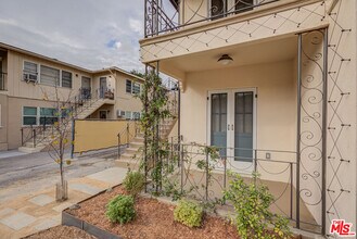 12349 Riverside Dr in Los Angeles, CA - Building Photo - Building Photo