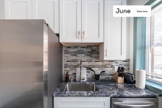 100 Washington St in Boston, MA - Building Photo - Building Photo