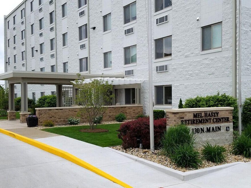 WoodView Commons Apartments East Peoria, IL Apartments For Rent