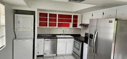 11440 NW 39th St in Coral Springs, FL - Foto de edificio - Building Photo