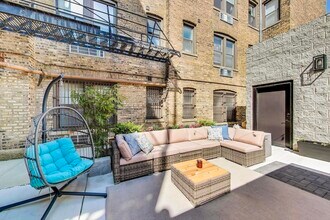 650 W Wrightwood Ave in Chicago, IL - Building Photo - Building Photo