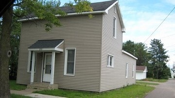 215 6th Ave in Eau Claire, WI - Building Photo - Building Photo