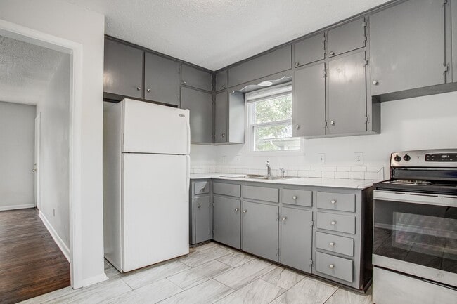 property at 3604 E 61st St