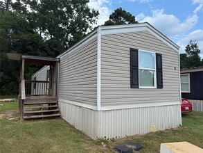 7648 TX-75 in Huntsville, TX - Building Photo - Building Photo