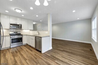785 Springfield Ave in Summit, NJ - Building Photo - Building Photo
