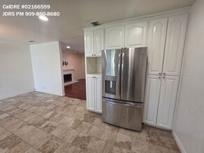 3001 E St Andrews Dr in Ontario, CA - Building Photo - Building Photo