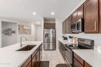 3872 N 103rd Ave in Avondale, AZ - Building Photo - Building Photo