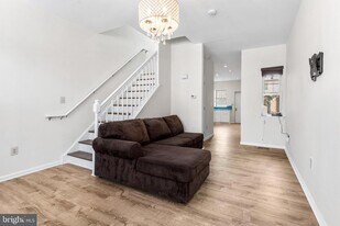 1738 N Bouvier St in Philadelphia, PA - Building Photo