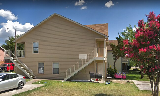 1205 Dawson Cir in Grand Prairie, TX - Building Photo - Building Photo