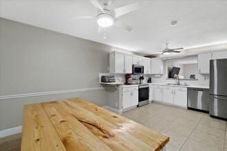 62 Maplecrest Cir in Jupiter, FL - Building Photo - Building Photo