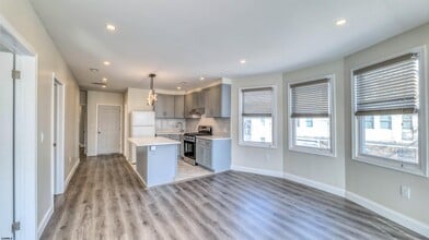 5201 Ventnor Ave in Ventnor City, NJ - Foto de edificio - Building Photo