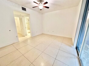 6778 W Sample Rd in Coral Springs, FL - Building Photo - Building Photo