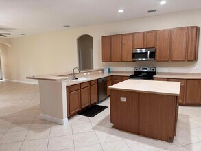 2218 SW Panther Trce in Stuart, FL - Building Photo - Building Photo